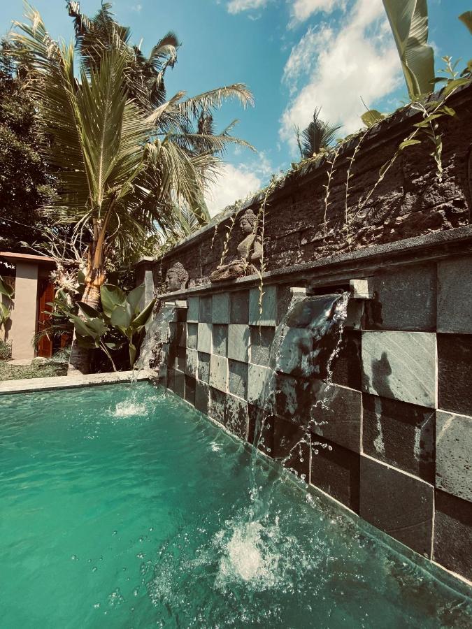 Nirankara Ubud Villa Exterior foto